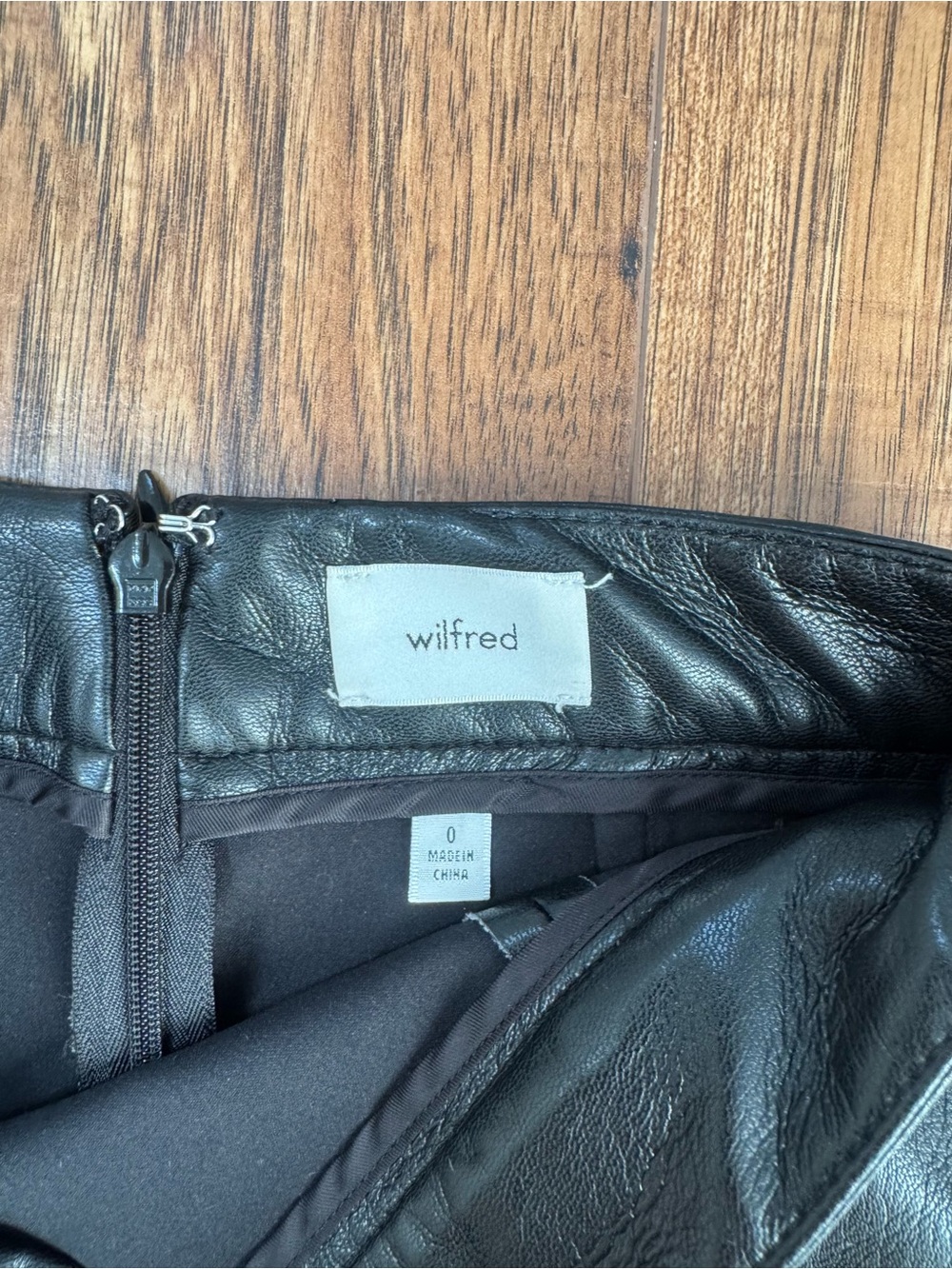 Aritzia Wilfred Tempest Vegan Leather Skirt - Picture 6 of 8